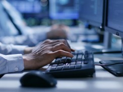 Innowacje rozpędzają rynek pracy