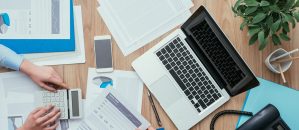 Aktywność fizyczna i relaks w czasie pracy – czy to się komuś opłaca?