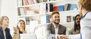 Jak skorzystać ze środków Funduszu Pracy?