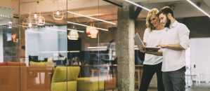 Polacy nie boją się zmieniać pracy i szukają jej krócej