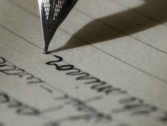 Kadrowa siedzi na Facebooku