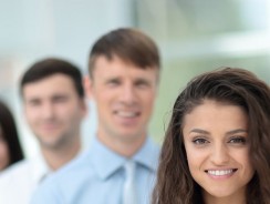 Pracownik zamiast headhuntera. Programy poleceń na rekrutacyjnym szczycie