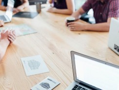 Zatrudniam, więc wymagam