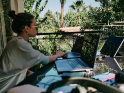 Warsztaty medytacji i dodatkowy miesięczny urlop, czyli nowe podejście do benefitów