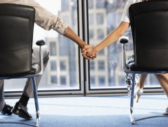 Związki w pracy? Lepiej czysto zawodowe