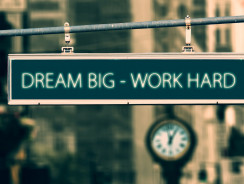 Dobra praca to za mało. Daj pracownikom możliwość zmiany świata