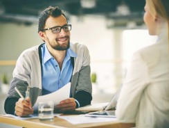 Ile piłek pomieści autobus? Rekruterzy zadają zaskakujące pytania