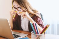 Home office większym obciążeniem dla młodych