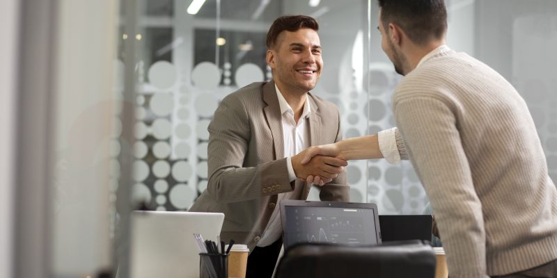 Freelancing i B2B w IT 2025 – najnowsze dane z rynku pracy