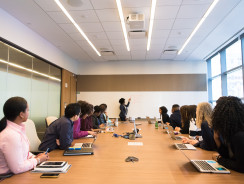 Tworzenie quizów i formularzy do nauki przez Internet