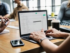 Zawód z przyszłością, czyli jak wybrać kierunek kształcenia, kiedy dzwoni ostatni dzwonek?