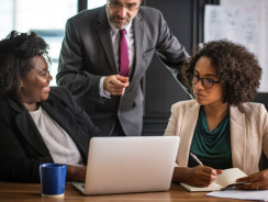 Feedback dla pracownika – TOP 10 najczęstszych błędów menedżerów.