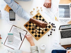 “Nie interesuje mnie Twoje CV. Ważne jest to, jak myślisz”. Tak rekrutują agencje przyszłości?