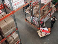 Polacy nie chcą pracować fizycznie. Czy pracowników przyciągną benefity pozapłacowe?