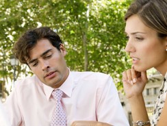 Jak przekazać negatywną opinię pracownikowi?