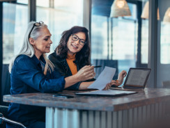 Kobiety o kobietach. Co Polki myślą o karierze i pracy