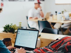 Jak firma przyciąga pracowników