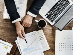 Jak wygląda działalność B+R w firmach w Polsce?