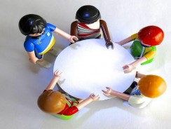 Zamiast szkolenia – klocki lub planszówka