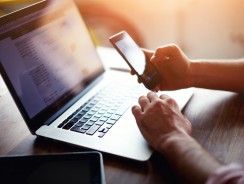 Nie chodzą do pracy, ale pracują efektywniej i bardziej kreatywnie rozwiązują zadania